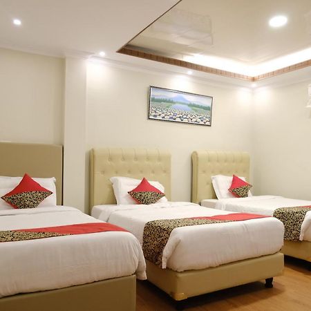 จอยฟูล โฮเทล Hotel ตันจุงปันดัน ภายนอก รูปภาพ