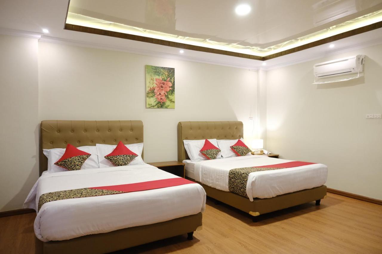 จอยฟูล โฮเทล Hotel ตันจุงปันดัน ภายนอก รูปภาพ